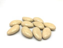 Suikerbonen gelakt  beige