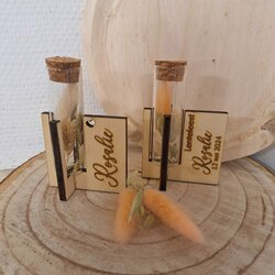 Staander met mini tube en droogbloemen 